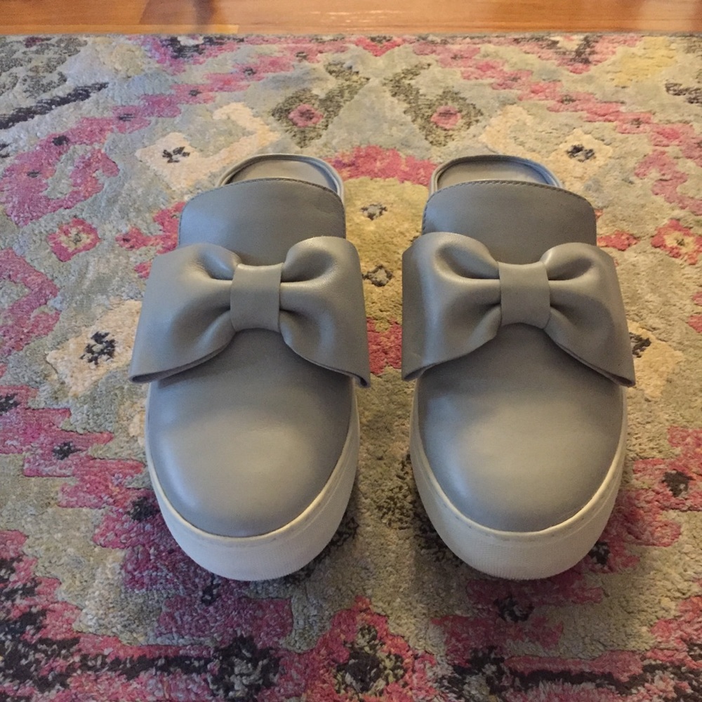 JSlides mule sneaker.